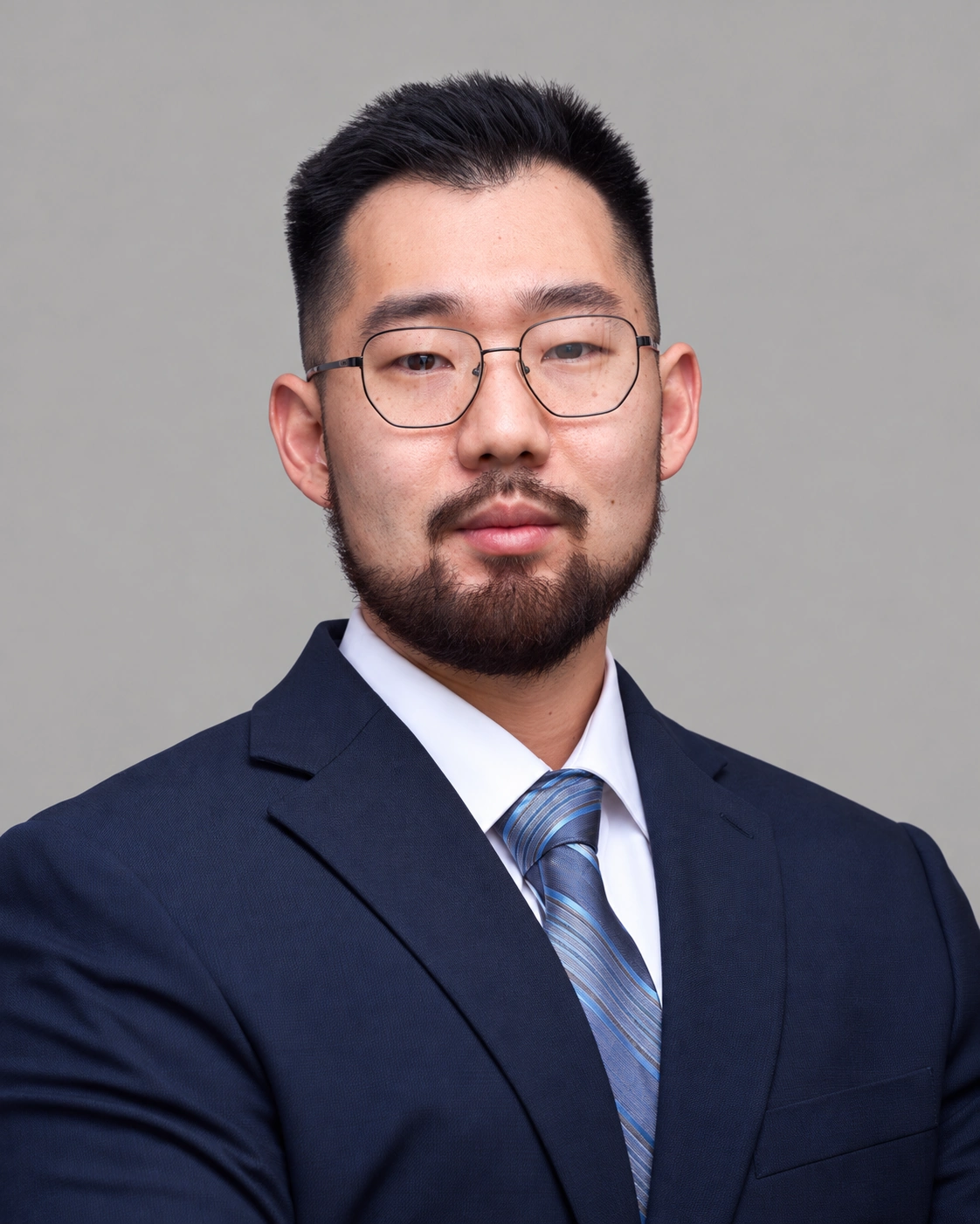 Professional corporate headshot photographed by Alex Lee